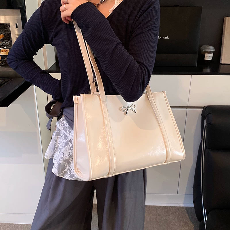 Large Capacity Tote Bag for Women, Multi-Functional Commuter Backpack