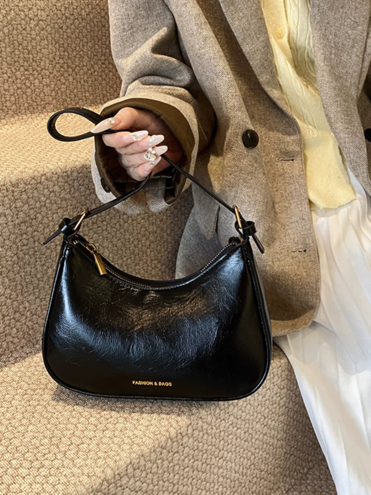 Black Dumpling Shoulder Bag for Women, Underarm Crossbody Handbag